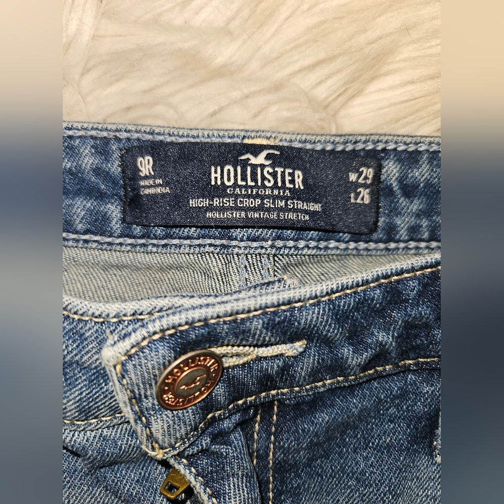 Hollister High-Rise Crop Slim Straight Jeans – Distressed, Size 9R (24.5” Inseam - Picture 4 of 4